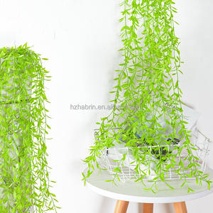 Plantes suspendues artificielles 4 pièces 33 pouces Plante murale artificielle Feuilles d'eucalyptus artificielles Lierre Plantes artificielles Rotin de saule - Product Image 6