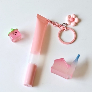 หลอดลิปกลอสเปล่าขนาด 10 กรัม บรรจุภัณฑ์เครื่องสำอางพลาสติกพร้อมฝาเกลียว สำหรับลิปบาล์ม น้ำมันบำรุงรอบดวงตา พร้อมพวง<span class=keywords><strong>กุญแจ</strong></span> - Product Image 6