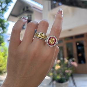 แหวนเงินแท้ S925 รูปทรงไข่ ประดับเพชรคาร์บอนสูงสีเหลืองอ่อน ระยิบระยับดุจเปลวไฟ ลายดอกน้ำแข็ง ทรงรี สีเหลือง ทันสมัย - Product Image 4