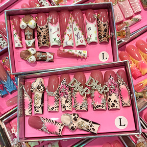 Fournisseur en gros de faux ongles personnalisés 100 % faits à la main, épais, carrés et en amande - Product Image 6