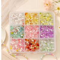 Kit de perles de verre de 4 mm de couleurs mélangées, 9 compartiments, perles rondes assorties pour la fabrication de bijoux DIY (bracelets, colliers)