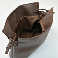 Nouvelle promotion de sacs de maquillage et de soins de la peau à fermeture magnétique en gros, sacs cadeaux, pochettes cosmétiques de luxe avec cordon de serrage, logo personnalisé