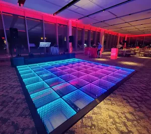 Pista de baile Led interactiva 3D caliente para boda Luz portátil Espejo infinito Azulejo de Evento de control remoto inalámbrico