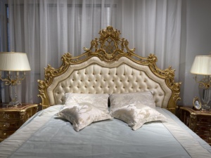 Letto Matrimoniale Francese Deluxe Personalizzabile con Foglia d'Oro e Intarsi di Conchiglie Design Antico Letto King Size - Product Image 3