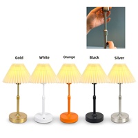 Lampe de table rechargeable à succès avec abat-jour en tissu, finition laiton doré, intensité réglable, sans fil, fonctionnant sur batterie 5200 mAh pour la maison et la chambre