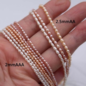 <span class=keywords><strong>Precio</strong></span> de fábrica Arroz natural Hebras de <span class=keywords><strong>perlas</strong></span> de agua dulce <span class=keywords><strong>Perlas</strong></span> sueltas del fabricante chino para joyería - Product Image 4