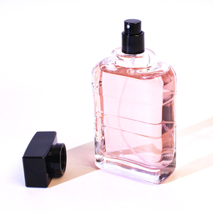 Flacon de parfum vide de luxe personnalisé avec logo, 100 ml, carré plat, transparent avec bouchon noir, flacon de parfum en verre réutilisable - Product Image 3