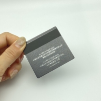 Cartes de visite en métal noir poli carré de forme spéciale personnalisée avec QRcode
