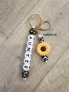 Llavero Personalizado con Flores, Regalo para Mamá, Tía, Hermana, Amiga, Dama de Honor, Abuela, Niñera, Novia - Product Image 5