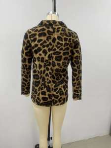 <span class=keywords><strong>Blazer</strong></span> de Moda al por Mayor con Estampado de Leopardo Animal en Color Bronceado y Negro para Mujer - Product Image 6