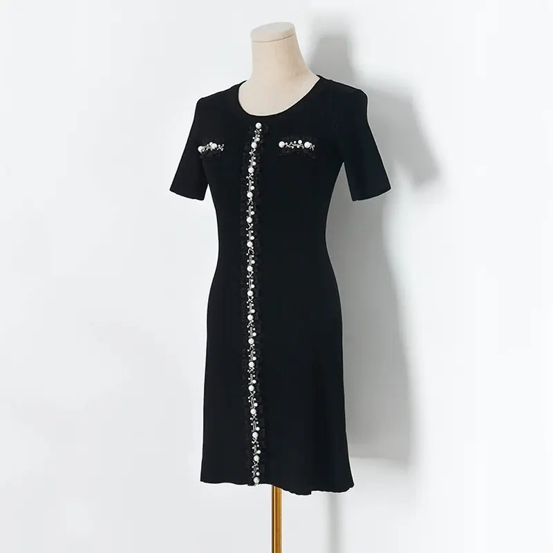 Kadınlar için yaz yeni siyah boncuklu dantel trim kısa kollu örme etek elbise
