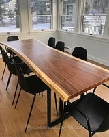 Mobilier industriel personnalisé pour la maison et le restaurant Table à manger en forme naturelle avec dessus en dalle de bois Live Edge