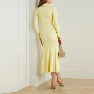 Großhandel Damenkleidung Mode Knopfleisten-Strickkleid Französisch Elegant Hochgeschnittenes Strickkleid mit Langen Ärmeln - Product Image 2