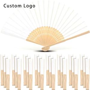 Elegante Abanico de Bambú Hecho a Mano con Motivo Exótico, Ideal para Ocasiones Especiales y Regalos Corporativos - Product Image 6