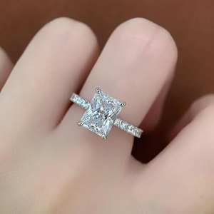 Nhẫn nữ đá moissanite cắt emerald, màu D, kích thước 7*9mm, chứng nhận GRA, mạ vàng trắng, bạc 925 - Product Image 4