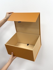 Échantillon gratuit Grande boîte cadeau <span class=keywords><strong>de</strong></span> style grand <span class=keywords><strong>livre</strong></span> pour robe <span class=keywords><strong>de</strong></span> soirée Boîte d'emballage pliante en papier <span class=keywords><strong>de</strong></span> carton pour l'emballage <span class=keywords><strong>de</strong></span> la robe - Product Image 2