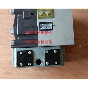 Cylindre pneumatique Rexroth Mocman D100 20 40 8 Bar en acier, fabriqué en Allemagne pour presse d'impression - Product Image 1
