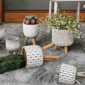 Vaso per Fiori in Fibra di Vetro e <span class=keywords><strong>Cemento</strong></span> dal <span class=keywords><strong>Design</strong></span> Unico con Supporto in Legno - Product Image 5