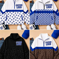 Veste coupe-vent personnalisée rétro avec logo 'P' et motif à carreaux avec empreintes de pattes, coupe ample et confortable, longue, avec fermeture éclair 1/4