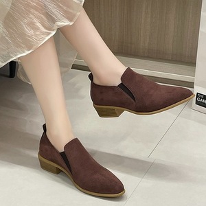 Spring New Arrival Thick Heel Pointed Toe British Style Flats Women Casual Plus Size Slip-on Mid Heel Shoes - Product Image 1