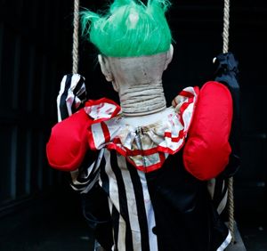 Accessoires électromécaniques debout pour Halloween Maison hantée Chambre secrète <span class=keywords><strong>bar</strong></span> décorer accessoires balançoire <span class=keywords><strong>clown</strong></span> - Product Image 3