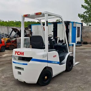 TCM 2.5 Ton Used Diesel Forklift with Hydraulic Side Shifter Solid Tires Low <b>Hours</b> - Product Image 5