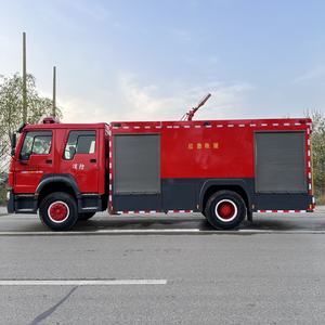 Nouveau <span class=keywords><strong>camion</strong></span> de lutte contre l'incendie Sinotruk HOWO à mousse et poudre sèche, 4 conduites d'eau, 2 entrées d'eau, <span class=keywords><strong>80</strong></span> raccords rapides - Product Image 5