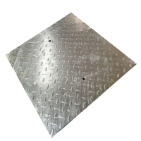 Tôle d'acier galvanisée à carreaux antidérapante, plaque diamantée galvanisée à chaud pour passerelles, plateformes, escaliers et revêtements de sol