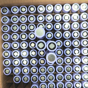 Batería de iones de litio <span class=keywords><strong>18650</strong></span> 2600mAh 3000mAh 3500mAh 1C 2C 3C Uso de descarga para herramientas eléctricas DIY Scooter - Product Image 2