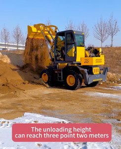 Mini-chargeuse-pelleteuse compacte, légère et polyvalente - Product Image 6