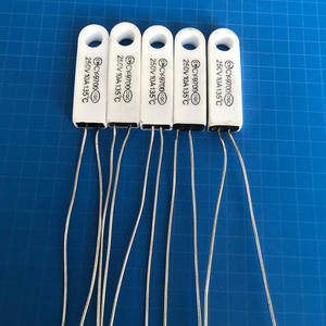 Termostato Cerámico con Orificios 250V 10A 135C Control de Temperatura Mecánico para Electrodomésticos - Product Image 1