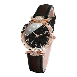 Orologio da Donna di Alta Qualità con Quadrante Nero Stellato e Set di Gioielli Quadrifoglio: Collana, Orecchini, Bracciale e Anello - Product Image 6
