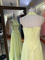 Nouvelle Robe de Soirée Sexy Jaune Longue à Col Halter et Col en V, Ornée de Strass Faits Main, Coupe Trapèze, Idéale pour Bal de Promo et Banquet 2026