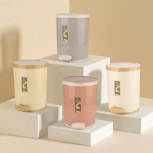 Mini Bote de <span class=keywords><strong>Basura</strong></span> Doméstico de 12L, Cubos de <span class=keywords><strong>Basura</strong></span> Pequeños con Estructura Integrada y Tapas, Bote de <span class=keywords><strong>Basura</strong></span> de Plástico Duradero con <span class=keywords><strong>Pedal</strong></span> para Cocina - Product Image 1