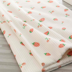 Tela de punto acanalado ancho para costura de ropa de bebé y vestido de niñ<span class=keywords><strong>a</strong></span>, Material elástico con patrón de fresa - Product Image 4