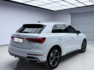 <span class=keywords><strong>Audi</strong></span> <span class=keywords><strong>Q3</strong></span> essence <span class=keywords><strong>2021</strong></span> d'occasion, conduite <span class=keywords><strong>à</strong></span> gauche - Product Image 4