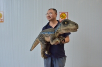 Marionnette de dinosaure animatronique, marionnette personnalisée, marionnette réaliste de bébé dinosaure, modèle de dinosaure animatronique