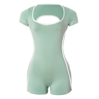 2026 Combinaison de sport et de yoga pour femme, coupe ajustée, sexy, à manches courtes contrastantes, style INS, personnalisable OEM ODM, pour le marché américain et international