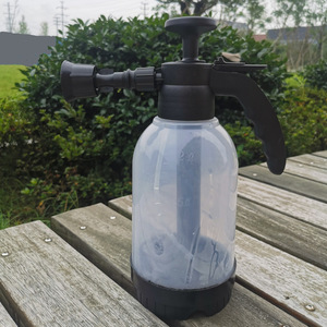 Pulverizador manual Highfog de 2L con empuñadura de pistola, regadera de plástico para jardín, para uso doméstico. - Product Image 2