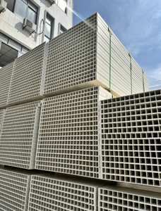 Panel de puerta WPC de 35mm, 40mm, 45mm, 54mm de espesor, interior moderno, compuesto de madera de <span class=keywords><strong>PVC</strong></span>, perfil WPC, materia prima, puerta de montaje WPC - Product Image 4