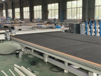 Machine de découpe de verre CNC contrôlée par PLC pour des coupes fluides, table inclinable, robuste, précise, épaisseur de verre de 3 à 19 mm