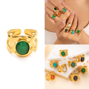 Nieuwe Trend Onregelmatige Gesimuleerde Parel Aanslag Sieraden Ringen Verguld Met 18K Goud Uitgehold Gesneden Titanium Open Ring Voor Vrouwen
