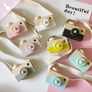 Amazon vend mignon appareil photo <span class=keywords><strong>en</strong></span> bois jouets pour bébés et enfants <span class=keywords><strong>en</strong></span> 2020 comme mode vêtements accessoires et jouets nature - Product Image 2