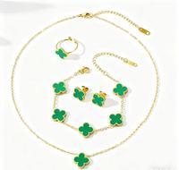 Parure de bijoux trèfle porte-bonheur en acier inoxydable plaqué or léger pour femme : collier, bracelet, bague et boucles d'oreilles pour soirée