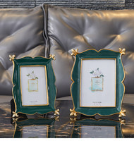 Bingkai Foto Resin Eropa Vintage Mewah Hijau 6 Inci Bingkai Gambar Kreatif untuk Meja Dekorasi Rumah Ornamen Grosir
