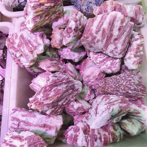 Commercio all'ingrosso Naturale Tormalina <span class=keywords><strong>Rosa</strong></span> <span class=keywords><strong>Quarzo</strong></span> <span class=keywords><strong>Pietra</strong></span> di Guarigione di <span class=keywords><strong>pietra</strong></span> grezza Tormalina rossa gemma grezza - Product Image 5