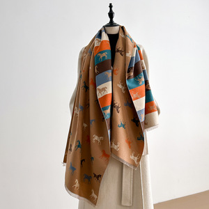 وشاح طويل سميك جديد للخريف والشتاء للنساء المسلمات، مصنوع من البوليستر الدافئ، ناعم من الجانبين، بنقشة حصان كرتونية لطيفة، مقاوم للرياح - Product Image 2