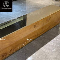 Meuble TV de luxe rectangulaire sculpté avec incrustations métalliques dorées, console multimédia, meuble de divertissement pour salon de villa