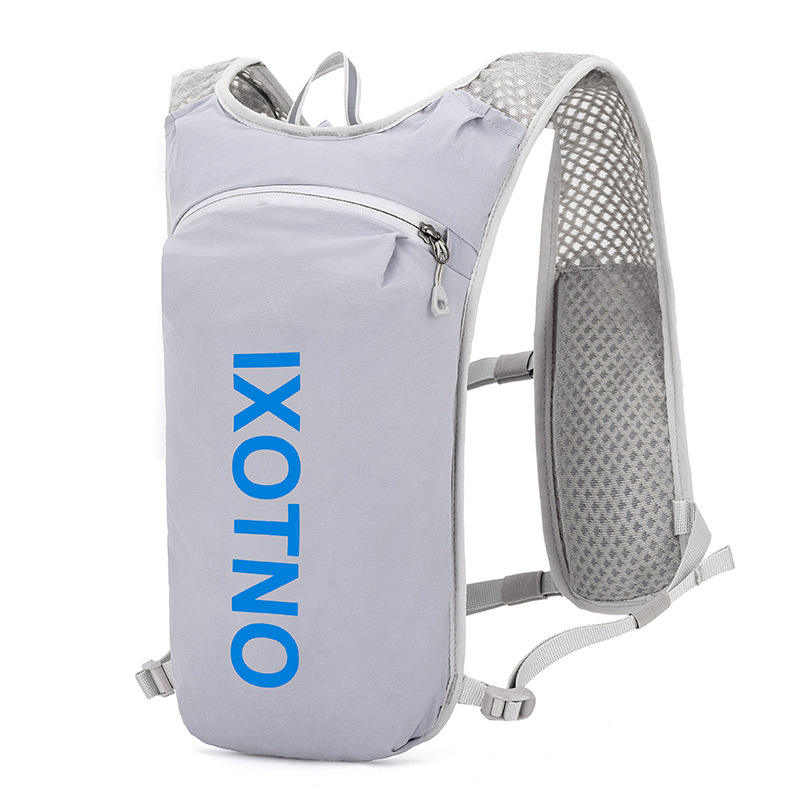 สีเทาอ่อนกับสีน้ำเงิน -