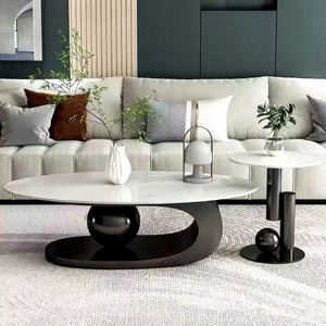 Set di Tavolini da Caffè Moderni e Lussuosi in Marmo Ovale Dorato, Design Elegante, Arredamento Centrale per Soggiorno - Product Image 3